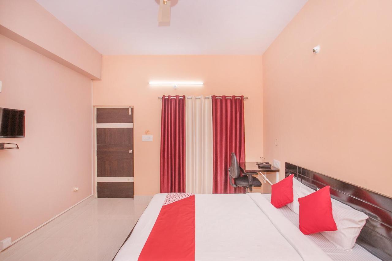 Oyo 24069 Flagship Aaira Inn บังกาลอร์ ภายนอก รูปภาพ
